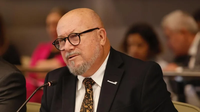 Pelo estado: entrevista com Hélio Dagnoni Presidente da Fecomércio