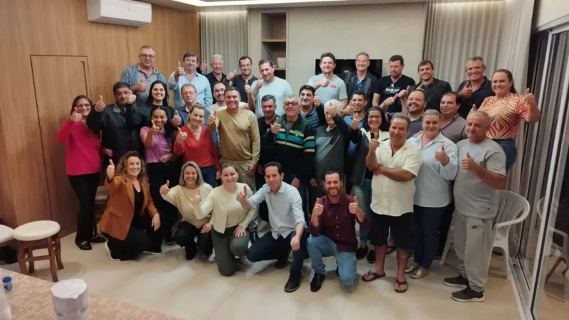 Arroio tem novos candidatos; efeito Brambila; costuras em Meleiro, Morro Grande, Jacinto;  e mais
