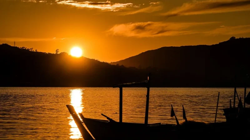 massa de ar frio perde intensidade e temperaturas podem chegar a 30ºC em Santa Catarina