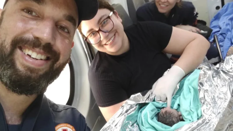 Partos de emergência: bebês nascem fora da maternidade com a ajuda do Samu