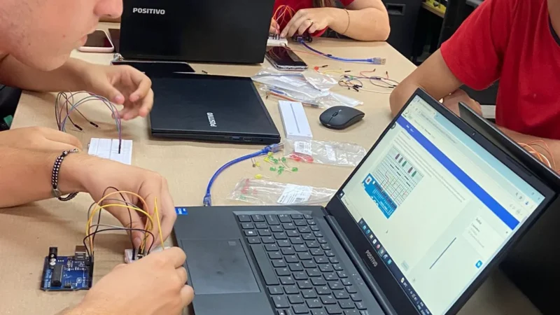Clube MGP de Robótica: um ano de inovação e tecnologia em parceria com o RexLab da UFSC