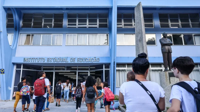 Governo do Estado anuncia período para avaliação institucional das escolas estaduais