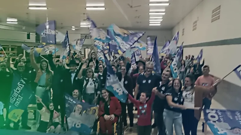 Comunidade de Três Barras recebe o primeiro comício de Enio e Tatim e candidatos a Vereador