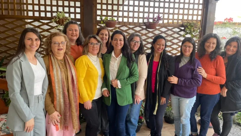 Encontro de Mulheres com Gislaine Cunha marca a tarde de domingo em Sombrio