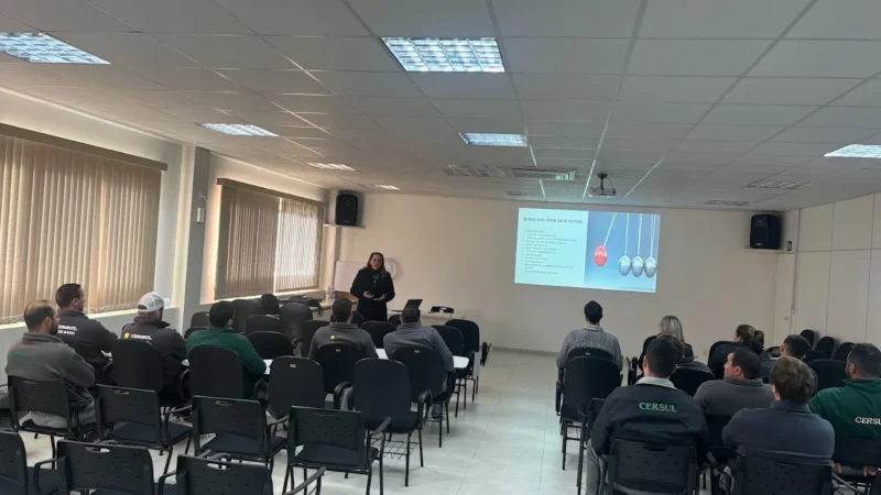 Lideranças passam por treinamento
