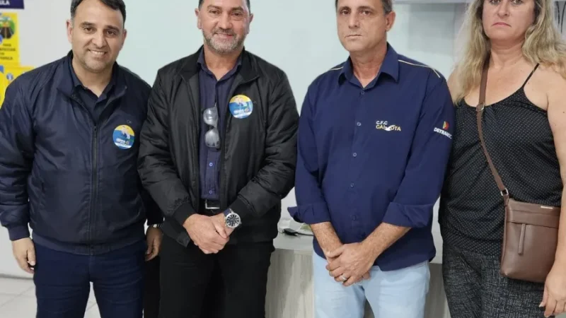 Kekinha e Jonatã apresentam candidatura em visita a CFC
