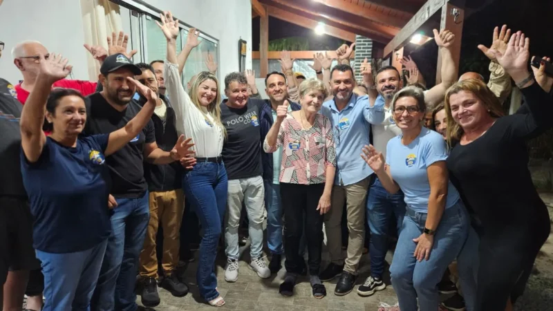Kekinha e Jonatã apresentam propostas em encontro no Village Dunas I