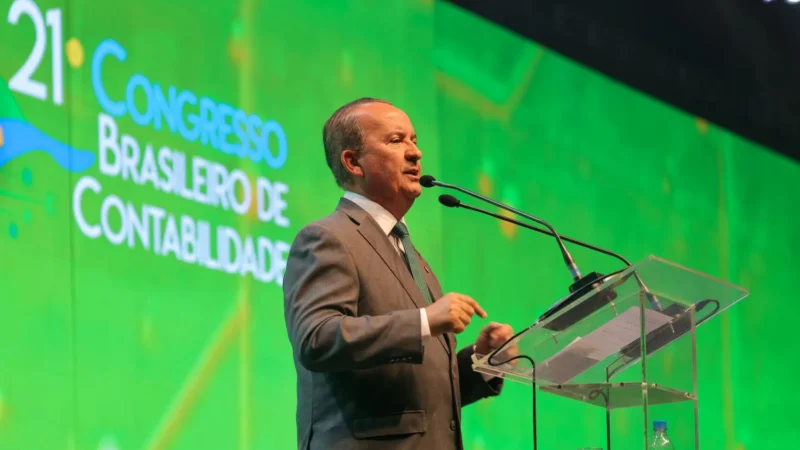 Governador participa da abertura do 21º Congresso Brasileiro de Contabilidade em Balneário Camboriú