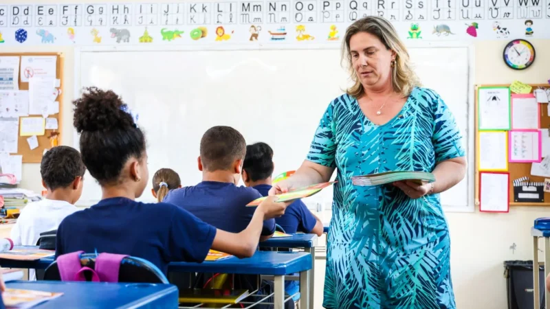Proposta do Governo de SC para valorizar professores é aprovada na Alesc