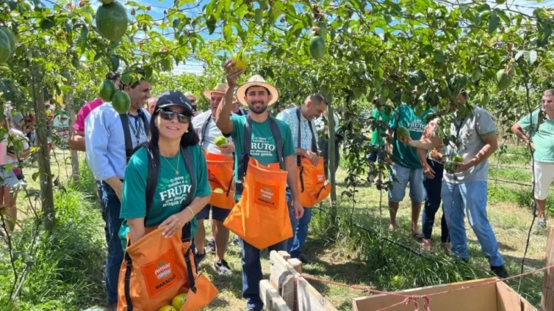 Campanha de Gislaine e Jeriel destaca avanços para o agricultor em Sombrio