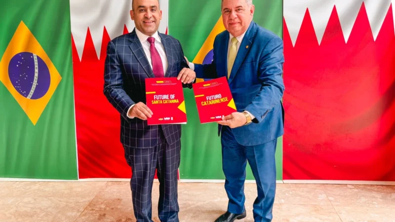 Em Brasília, deputado Mário Motta apresenta o projeto Futuro Catarinense ao embaixador do Bahrein