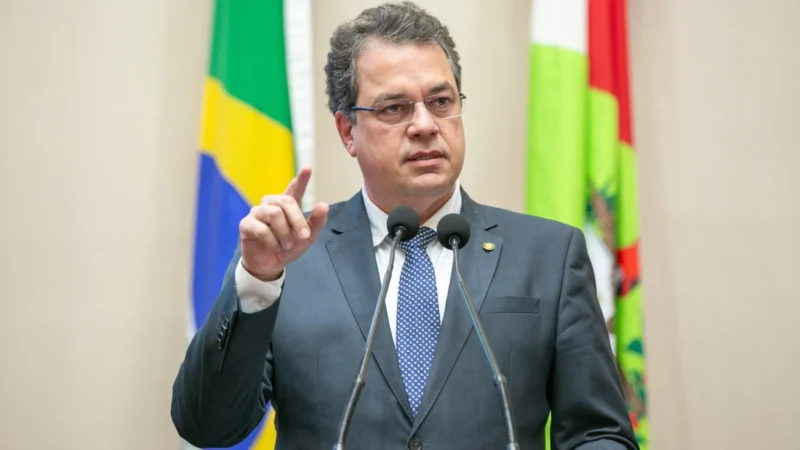 Deputado Minotto cobra Governo do Estado por obras paradas no Sul