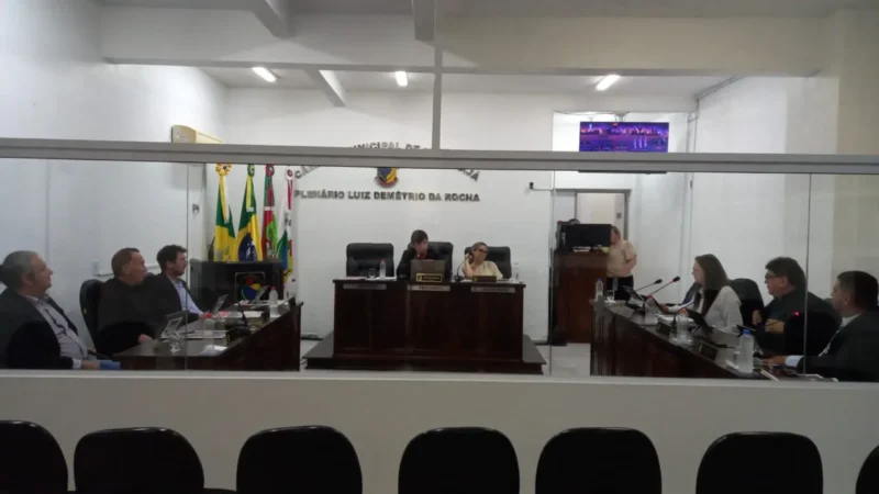 Câmara de Maracajá: Projetos aprovados, discussão sobre falta de água e ampliação de concessão no Parque