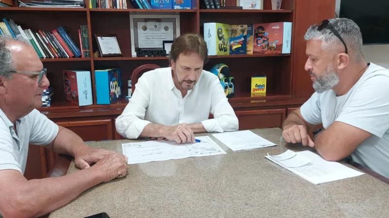 Prefeitura inicia pavimentação do estacionamento no Morro dos Conventos
