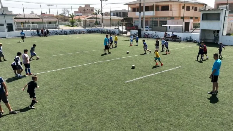 Escolinhas do esporte envolvem em torno de 500 atletas em Balneário Arroio do Silva