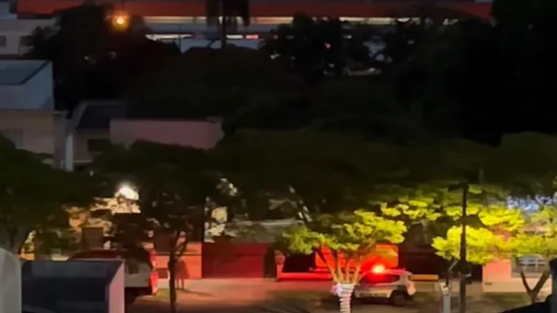 Acidente na Avenida XV de Novembro deixa motociclista ferido