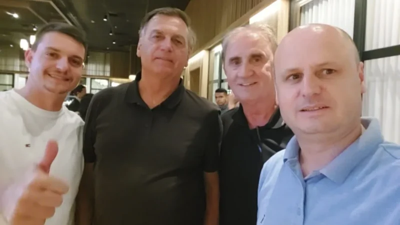 Prefeitos na CNM e encontro casual com Jair Bolsonaro