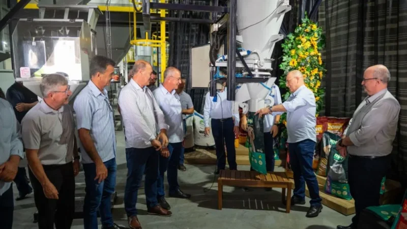 Cooperja inaugura moderna indústria de rações Pet Foods em Praia Grande