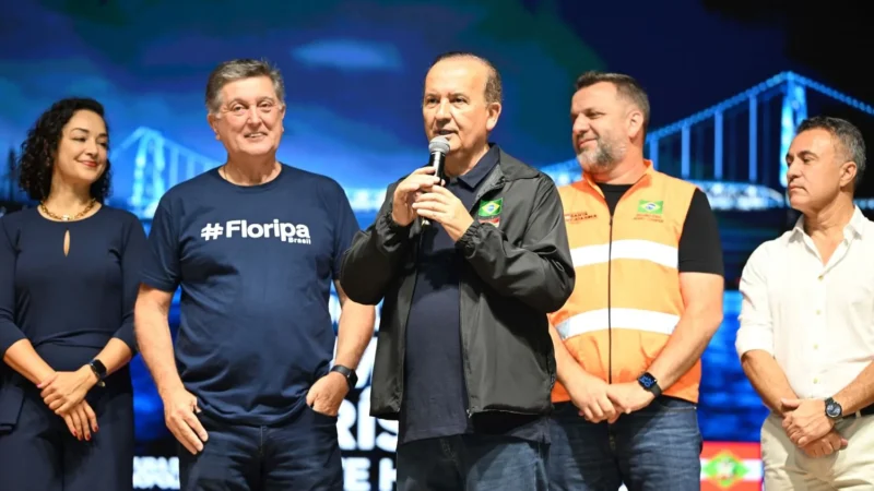 Governador Jorginho Mello inaugura obra de iluminação cênica da ponte Hercílio Luz
