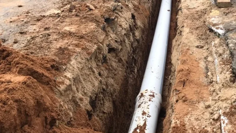 Casan inicia obra de nova adutora de água tratada em Maracajá