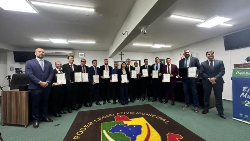 Eleitos nos municípios do extremo sul são diplomados em solenidade na Câmara de Vereadores de Sombrio