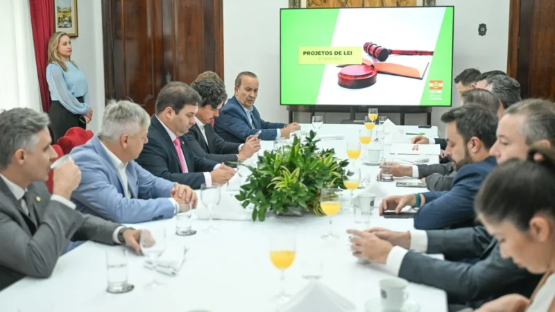 Pacote tributário do Governo do Estado cria teto para isenção de IPVA e inclui novo item na cesta básica
