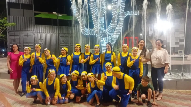 Escolas municipais encantam público com apresentações de natal em Araranguá