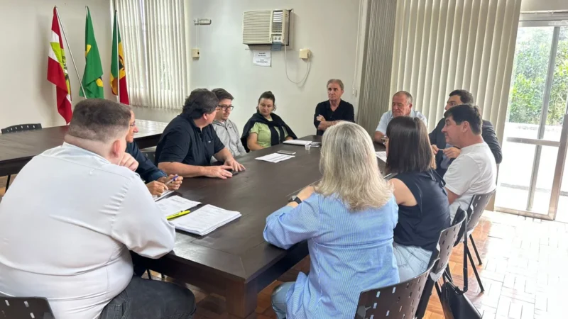 Equipe de Sandro Cirimbelli se reúne com equipe de transição do prefeito eleito de Turvo