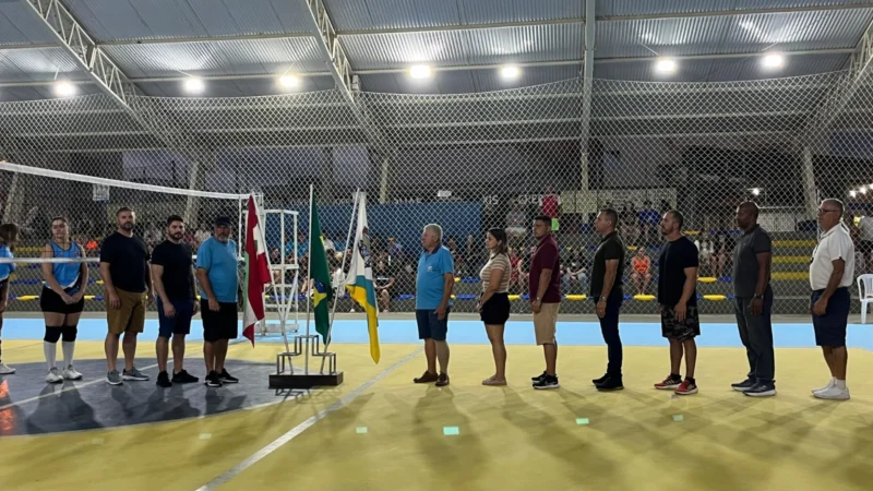 Inicia o Campeonato de Vôlei de Quadra Livre taça De Bem Tintas