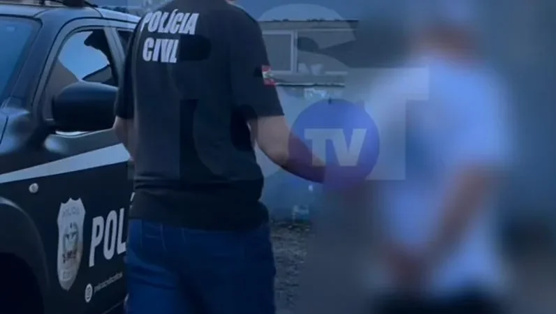 Suspeito por tráfico é preso após tentar fugir de abordagem policial