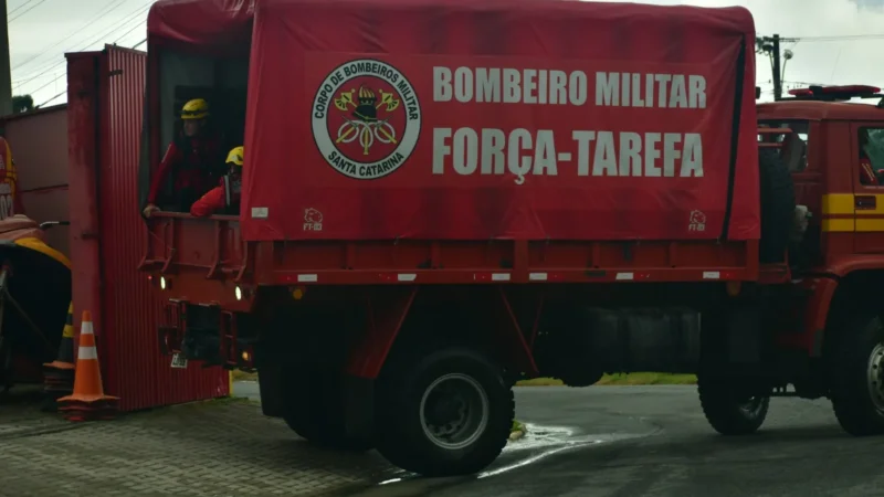 Corpo de Bombeiros Militar de SC alerta para riscos de deslizamentos nas regiões atingidas pelas chuvas