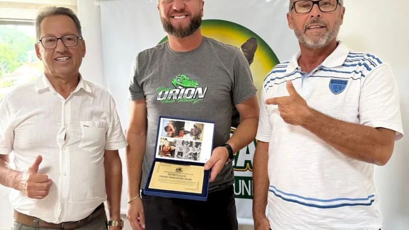 Entrega da homenagem ao Piloto George Amaro da Silva (Dodi)
