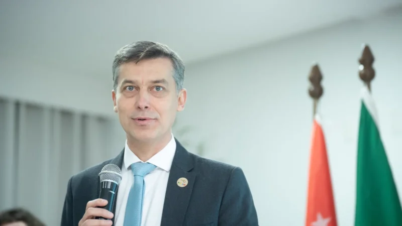 Pelo estado: entrevista Kleber Wan-Dall, presidente da Fecam