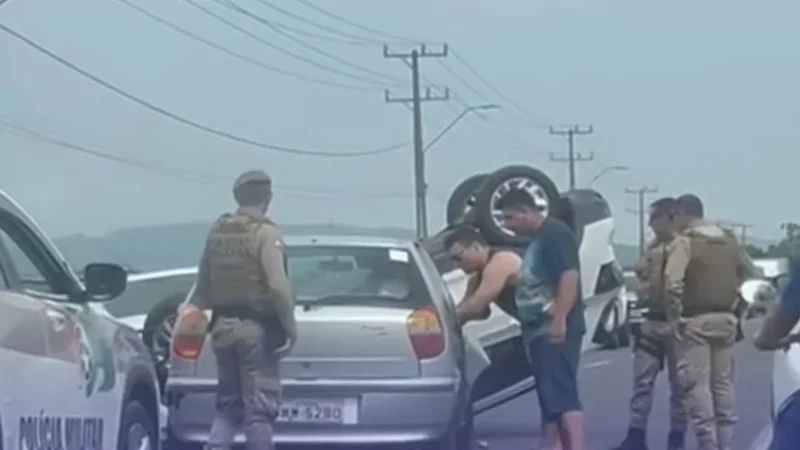 Capotamento na SC-449 deixa vítima ferida e mobiliza Polícia Militar