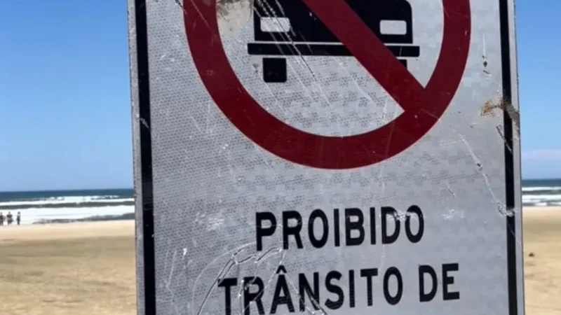 Procurador da FAMA reforça proibição do trânsito de veículos na orla marítima de Araranguá e alerta para multas