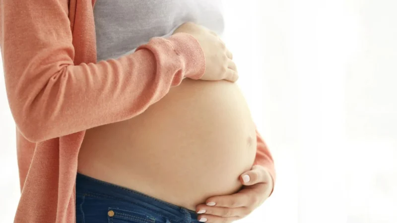 Alta nos casos de coqueluche reforça a importância da vacinação entre as gestantes
