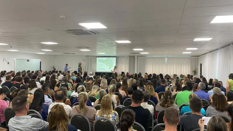 Evento da Secretaria de Estado da Assistência Social para novos gestores reúne mais de 400 pessoas