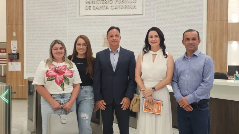 Representantes de Sombrio participam de Seminário do MPSC sobre a Causa Animal