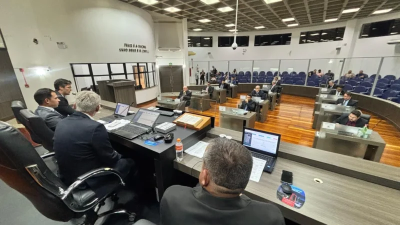Promotor de Justiça discute Ação Civil Pública para recuperação da Lagoa do Caverá na Câmara de Araranguá