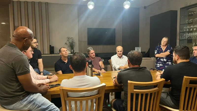 Em Araranguá, Zé Milton fala com lideranças e futuro político para 2026