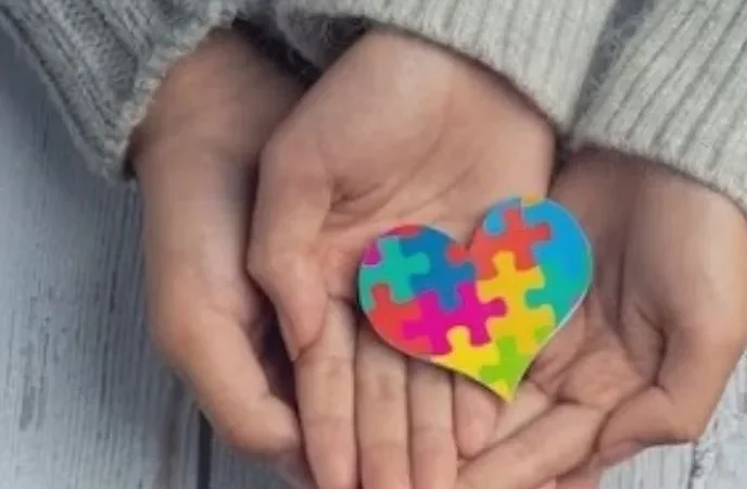 Autismo: FCEE apresenta programação especial de vídeos em abril