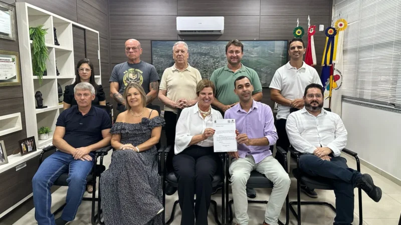 Câmara de Vereadores de Araranguá discute programa habitacional Casa Catarina