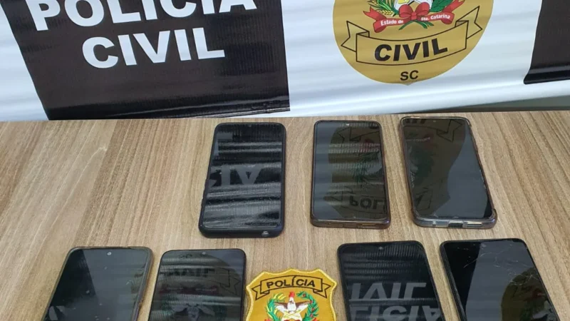 Ação rápida da Polícia Civil recupera 11 telemóveis furtados em Araranguá e reforça importância do IMEI