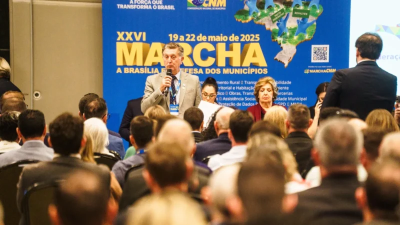 Pelo Estado: vaias no Planalto: o recado direto da base