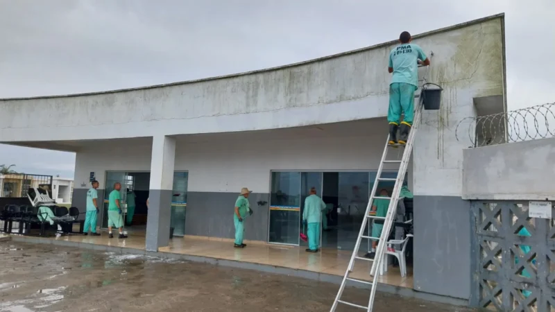Capela Mortuária do Jardim da Paz passa por limpeza completa para acolher famílias com mais dignidade