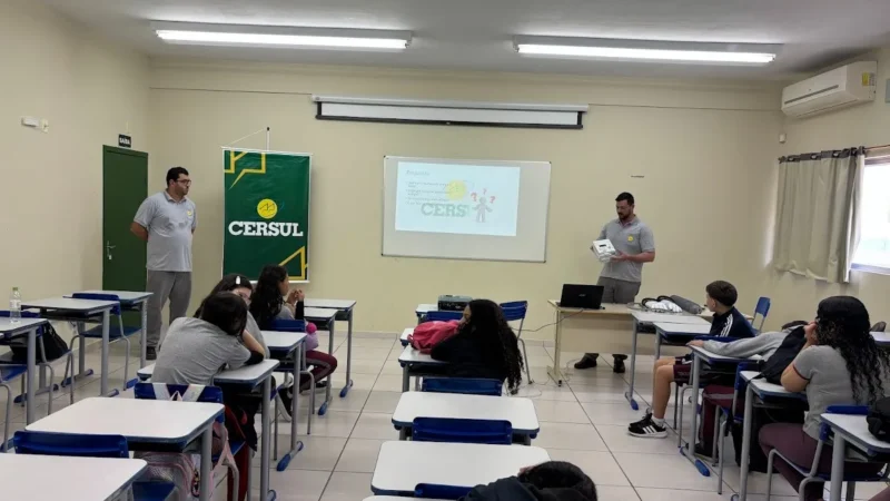 CERSUL leva palestra sobre energia para alunos da Escola João Colodel, em Turvo
