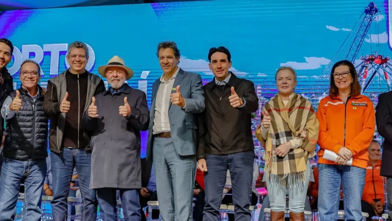 Lula cria autoridade portuária de Itajaí e anuncia R$ 844 milhões em investimentos no setor