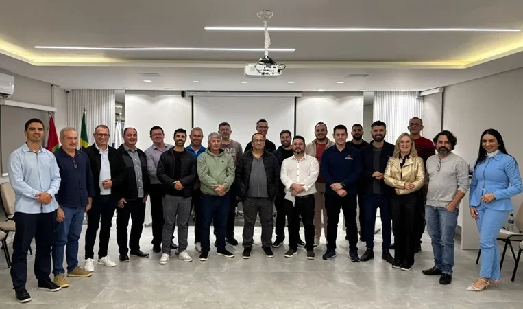 CDL de Araranguá e Sebrae promovem curso de comunicação assertiva para homens