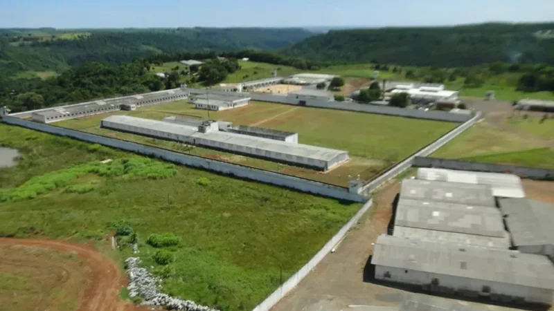 Servidor e empresários são denunciados por fraudes em contratos com penitenciária