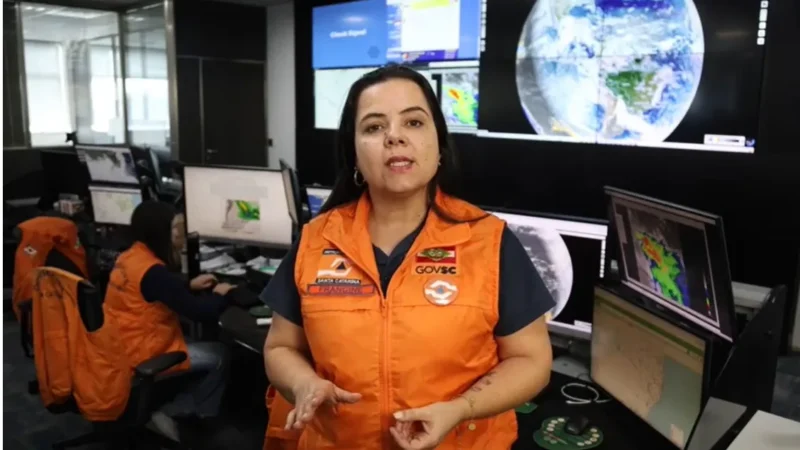 Defesa Civil de SC em Alerta: Monitoramento Intensificado por Risco de Eventos Climáticos Extremos